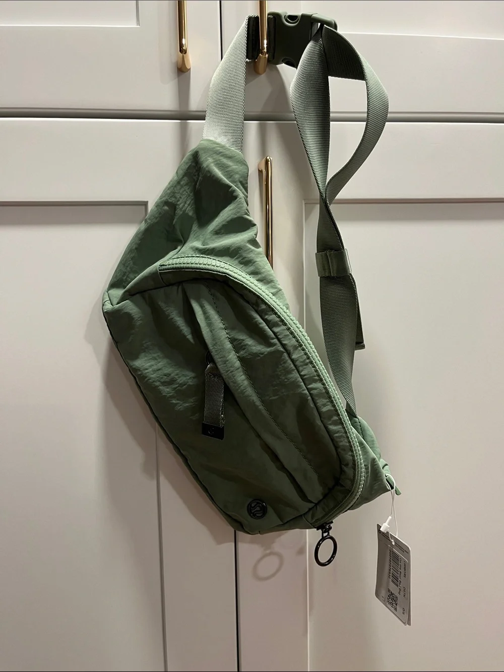 Lululemon On the Beat Belt Bag in desert green 4.5L
